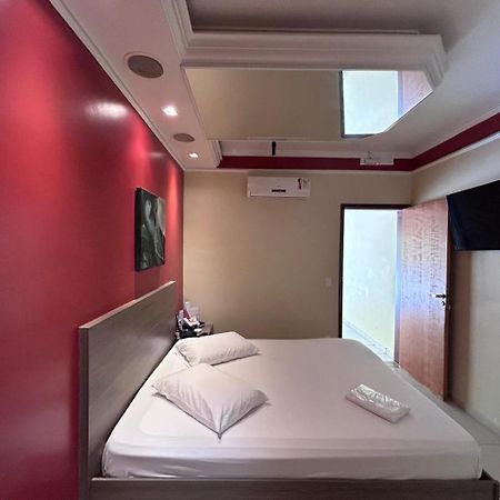 Alpha Motel อัมปาโร ภายนอก รูปภาพ